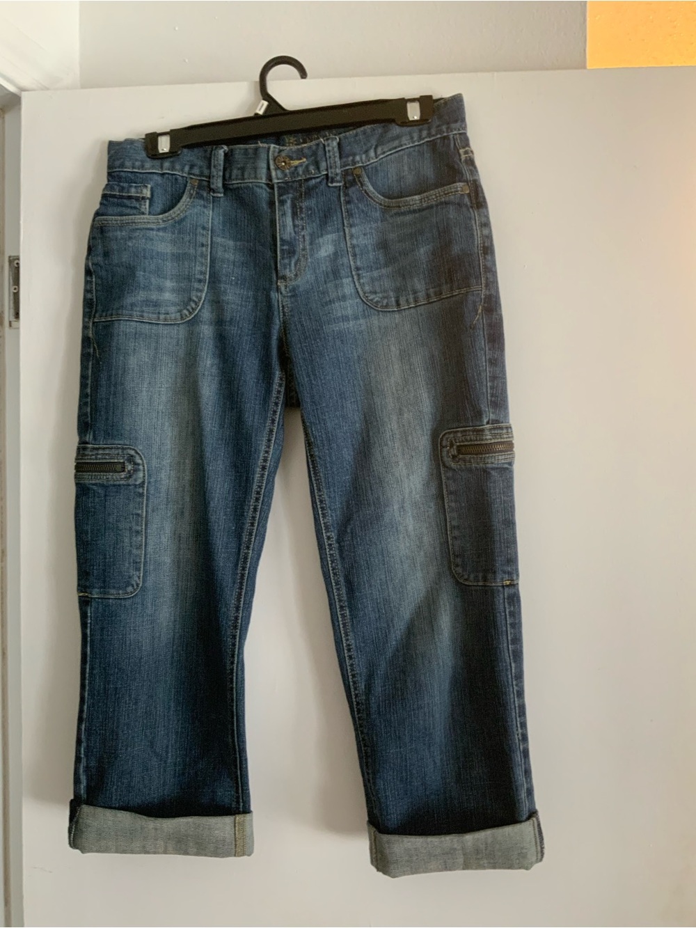 Vera Wang Dark Blue Cropped Cargo Jeans